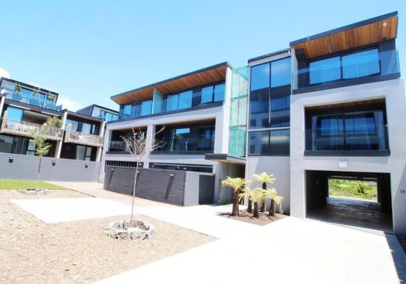 Fernz Motel & Apartments Birkenhead