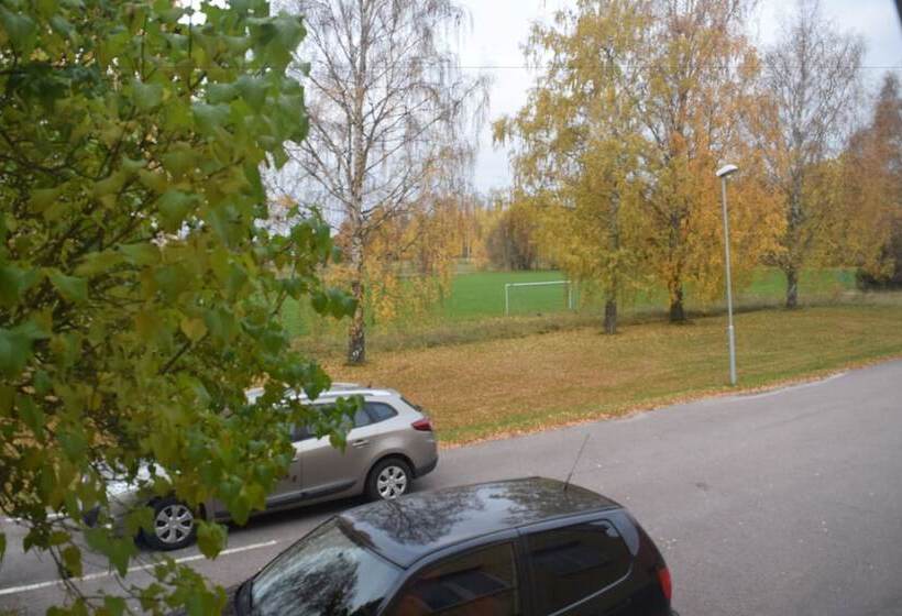 בית מלון כפרי L Hasslo