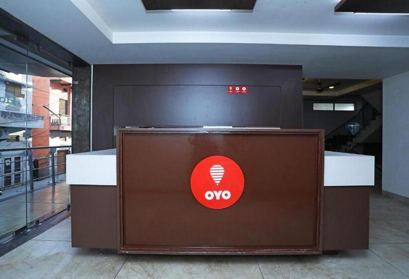 Hotel Collection O Laj Regency