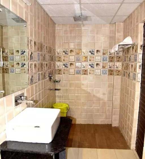 Hôtel M K Plaza