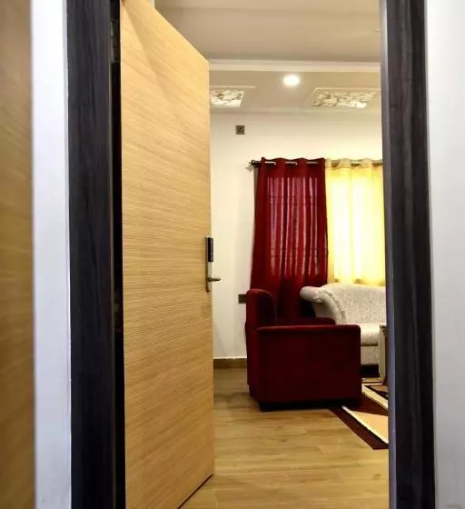 Hôtel M K Plaza
