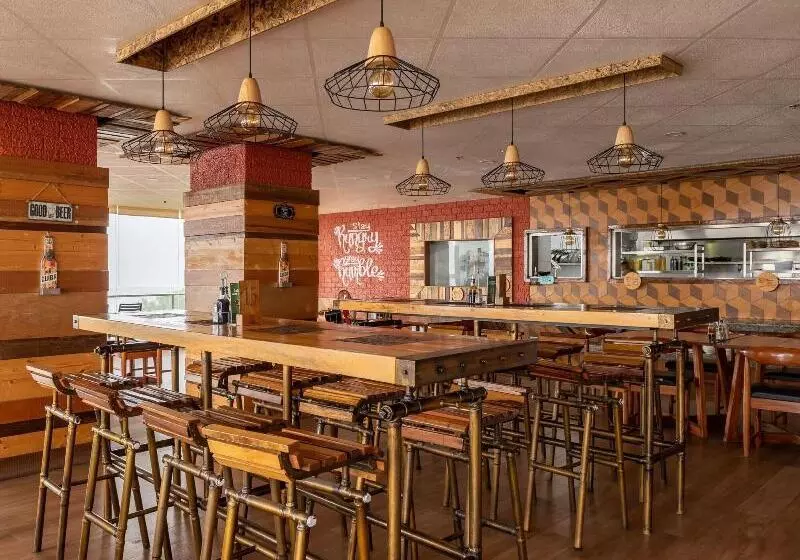 Hotelli The Podium Boutique