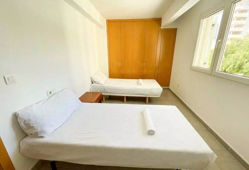 Apartamentos Gandia Familiar 3000