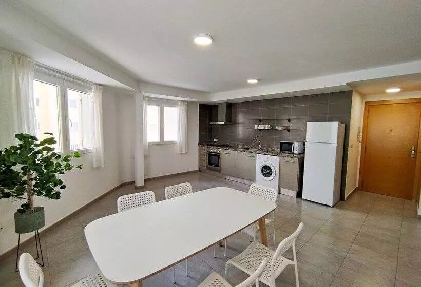 Apartamentos Gandia Familiar 3000
