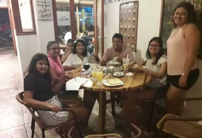 Retkeilymaja Hostal Macambo