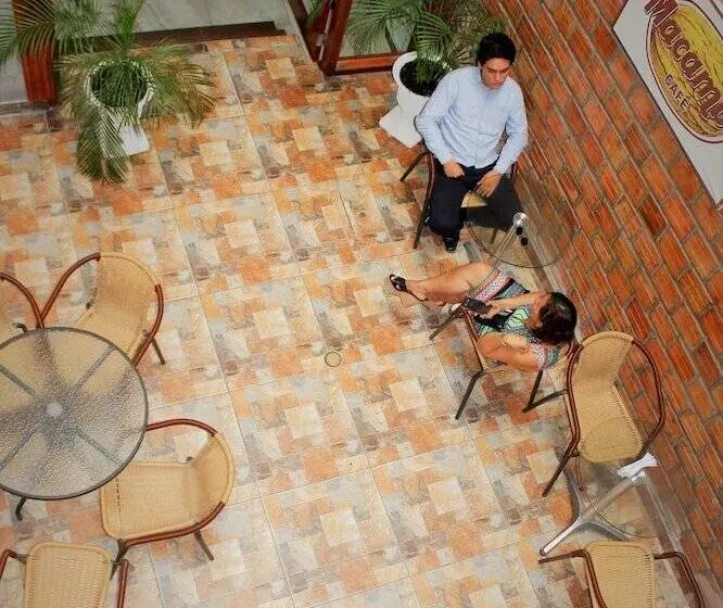 Retkeilymaja Hostal Macambo