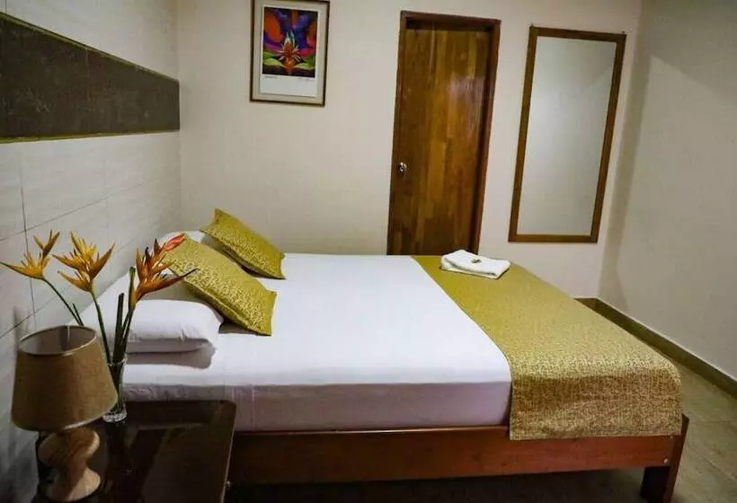 Retkeilymaja Hostal Macambo