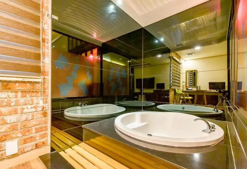 モーテル Ulsan Mugeo Dong Chicago