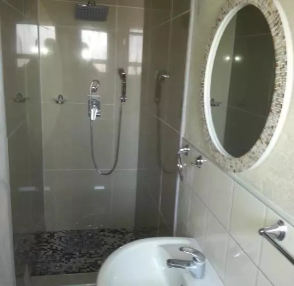 Elilo Bed And Breakfast