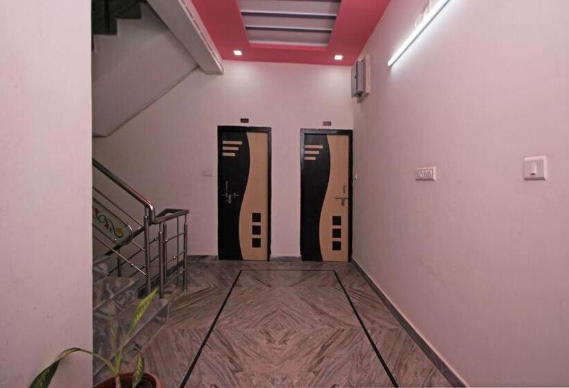 Hotel Collection O 9529  Krishna Palace