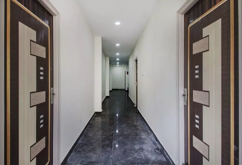 هتل Oyo 484 Secunderabad