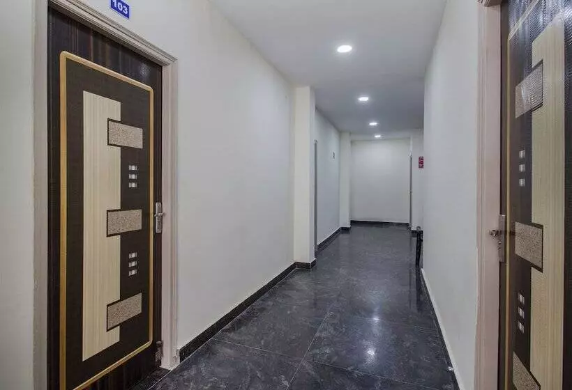 هتل Oyo 484 Secunderabad