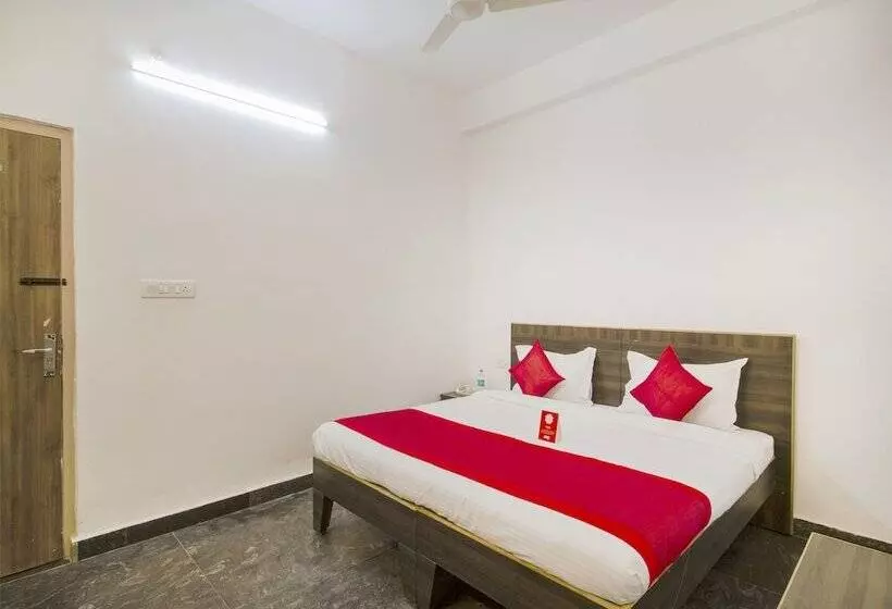 هتل Oyo 484 Secunderabad
