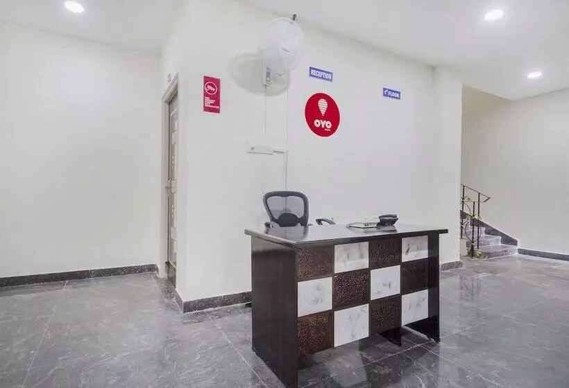 هتل Oyo 484 Secunderabad
