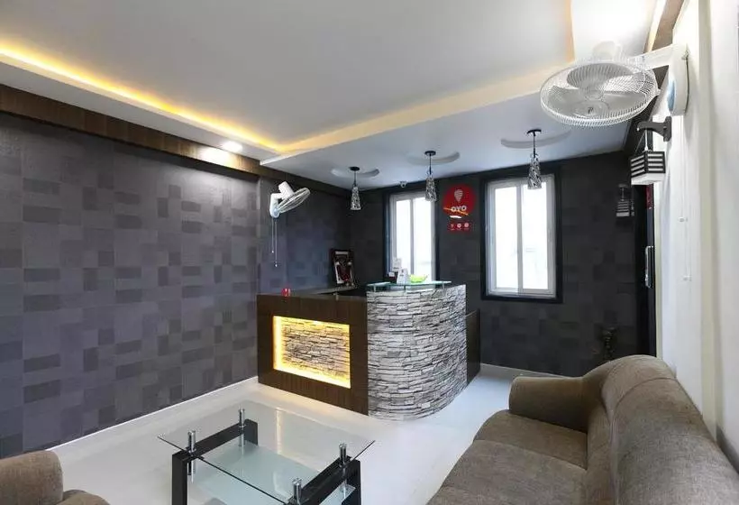 ホテル Oyo 7131 Amrita Inn