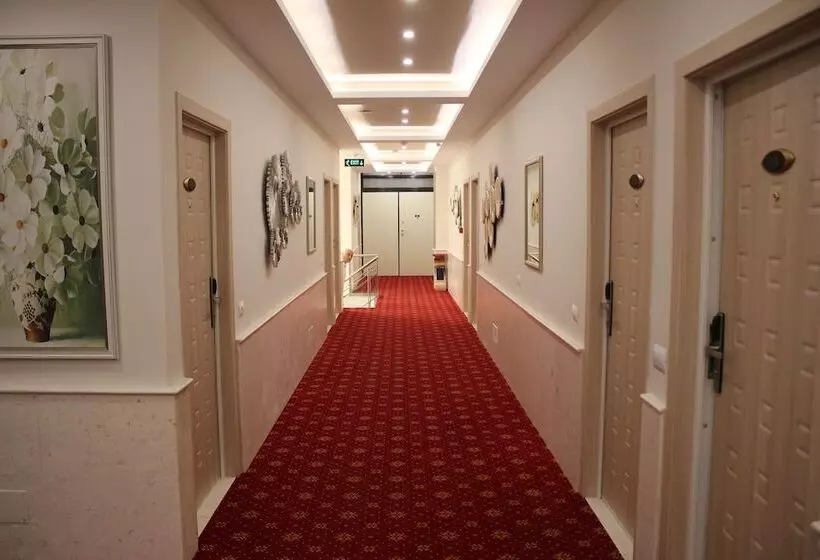 Park Hotel Tirana