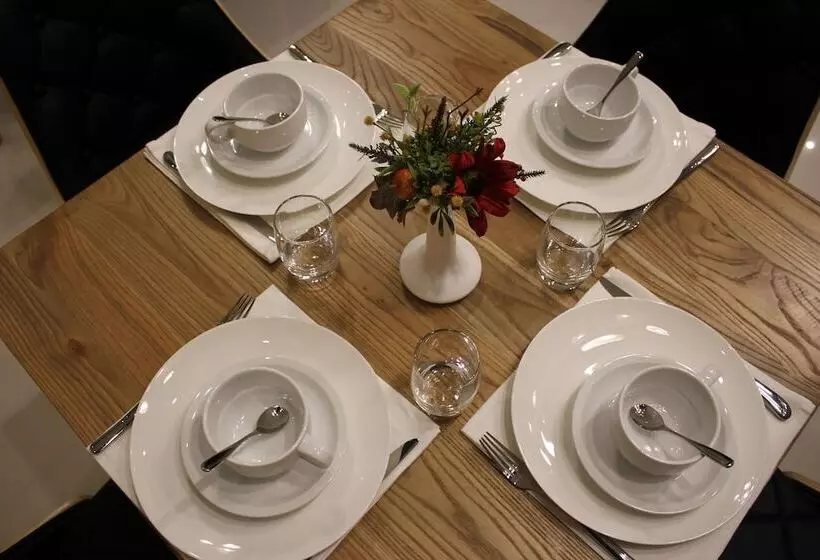 Park Hotel Tirana