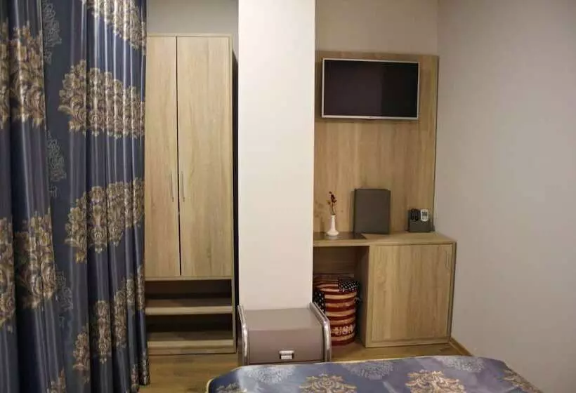 Park Hotel Tirana