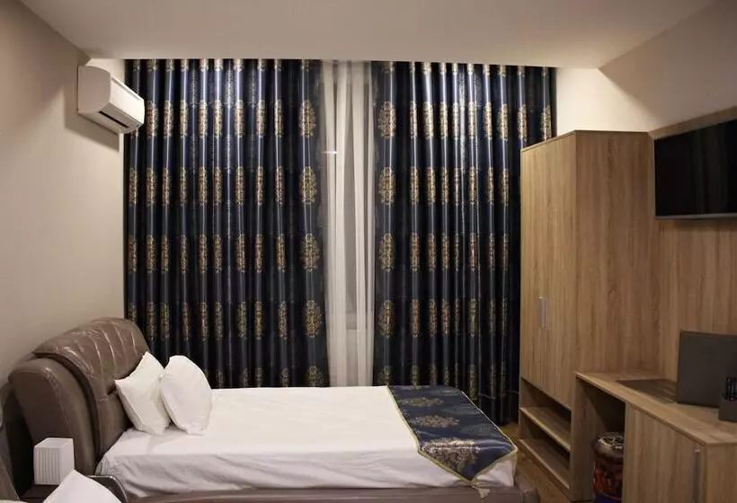 Park Hotel Tirana