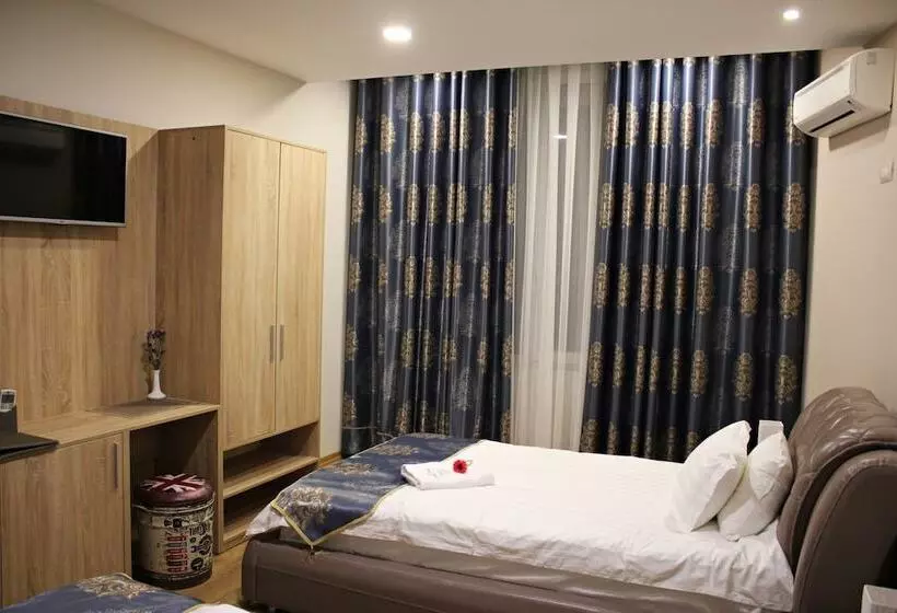 Park Hotel Tirana
