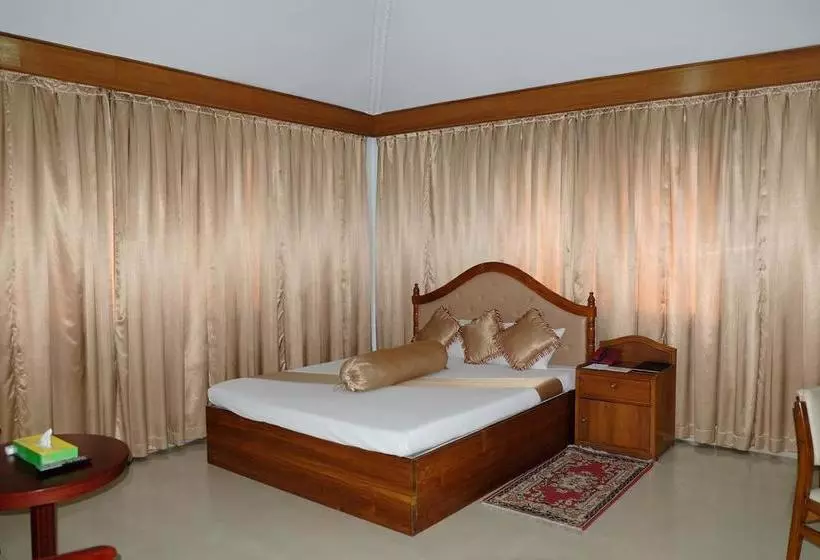 هتل Saint Martin Ltd