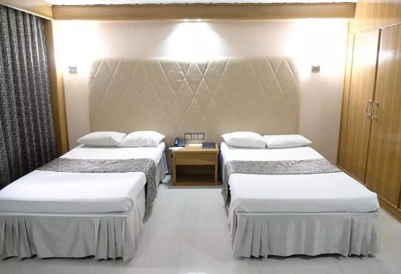 هتل Saint Martin Ltd