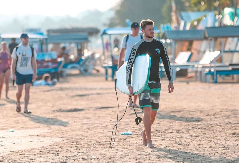 Отель Twenty Two Binaweli