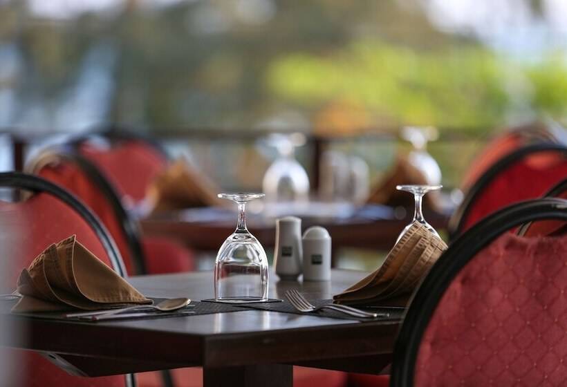 Отель Twenty Two Binaweli