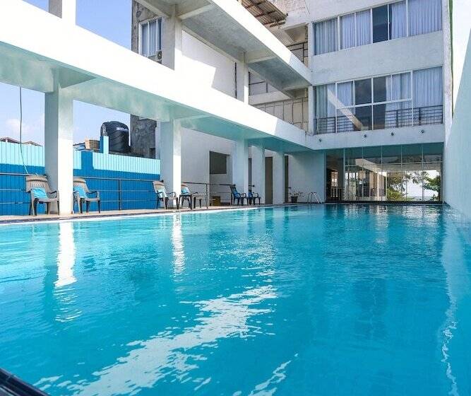 Отель Twenty Two Binaweli