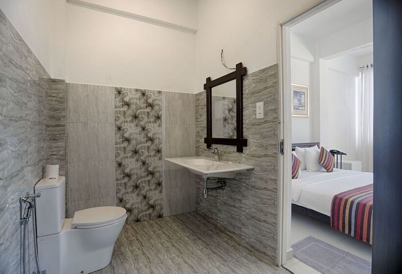 Отель Twenty Two Binaweli