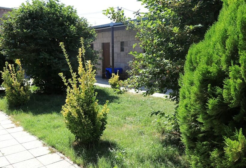 Musa Ler Hotel Yerevan