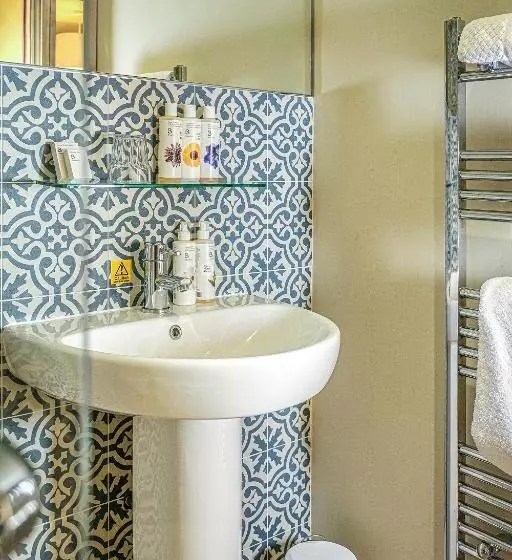 ベッドアンドブレックファースト The Globe Inn