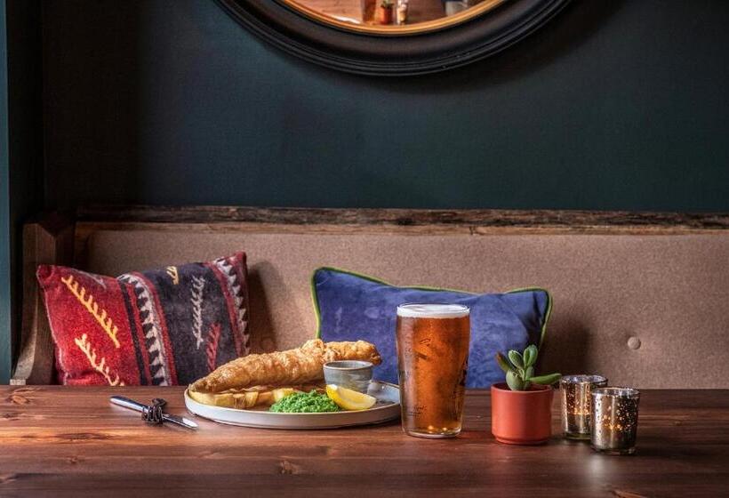 住宿加早餐 The Globe Inn