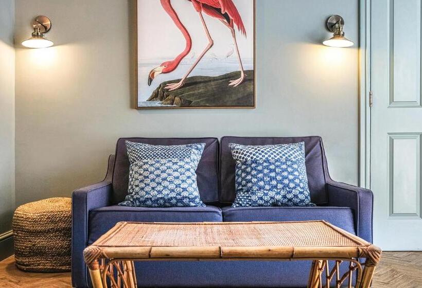 住宿加早餐 The Globe Inn