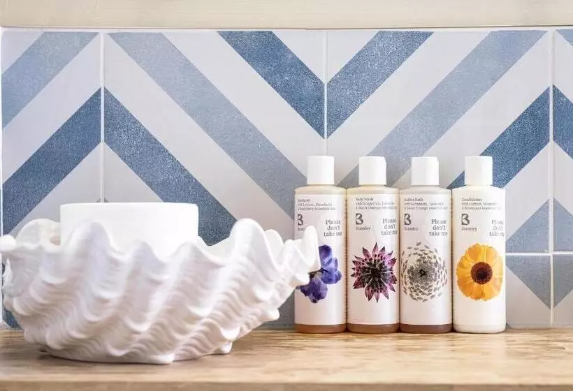 ベッドアンドブレックファースト The Globe Inn