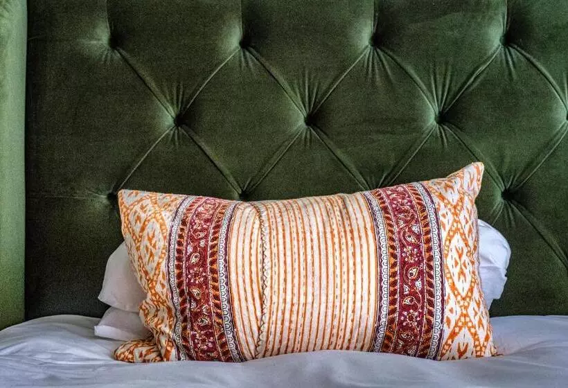 ベッドアンドブレックファースト The Globe Inn