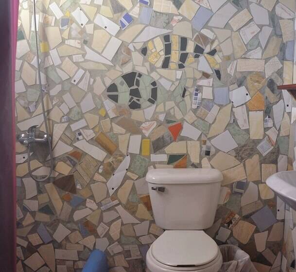 Hostel La Ballena Backpacker