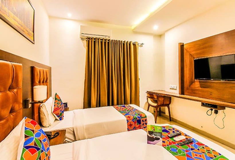 Fabhotel Empire Suite   Nr Mumbai International Airport