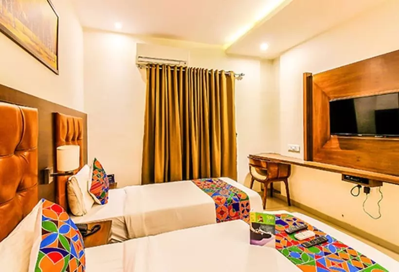 Fabhotel Empire Suite   Nr Mumbai International Airport