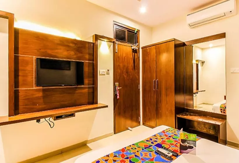 Fabhotel Empire Suite   Nr Mumbai International Airport