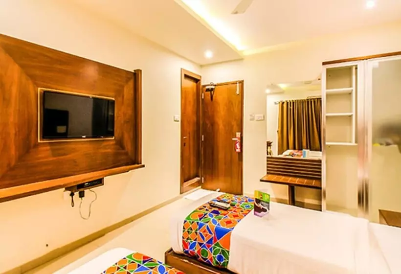 Fabhotel Empire Suite   Nr Mumbai International Airport