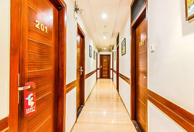 Fabhotel Empire Suite   Nr Mumbai International Airport