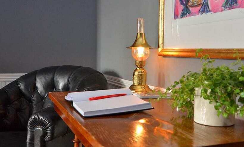 호텔 åhus Gästgivaregård