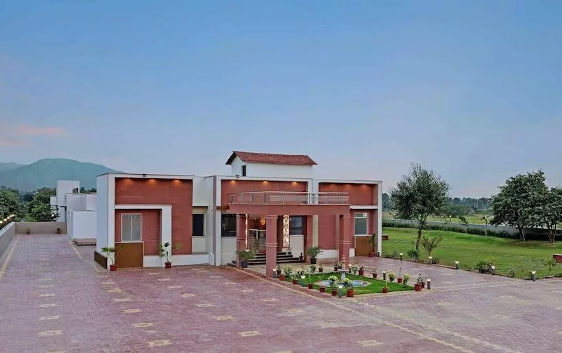 Hôtel Kanj Avtar Resort