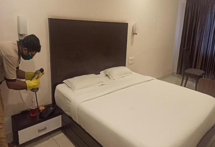 Traders Hotel   Kankanady, Mangalore