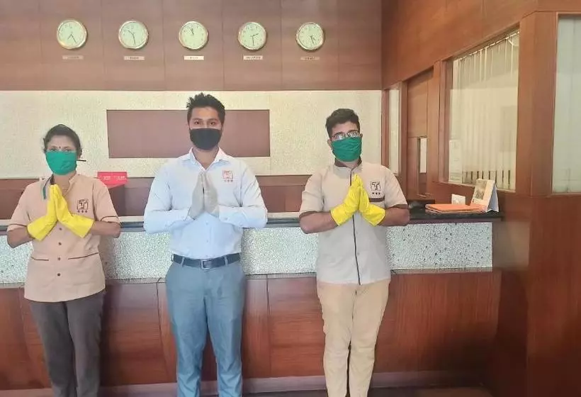 Traders Hotel   Kankanady, Mangalore