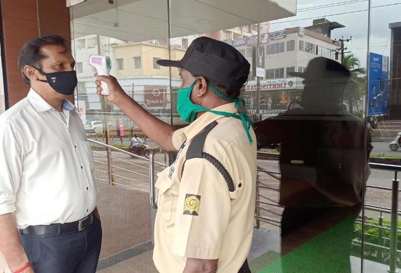 Traders Hotel   Kankanady, Mangalore