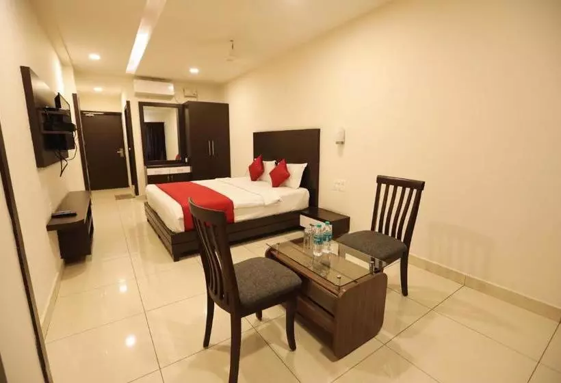 Traders Hotel   Kankanady, Mangalore