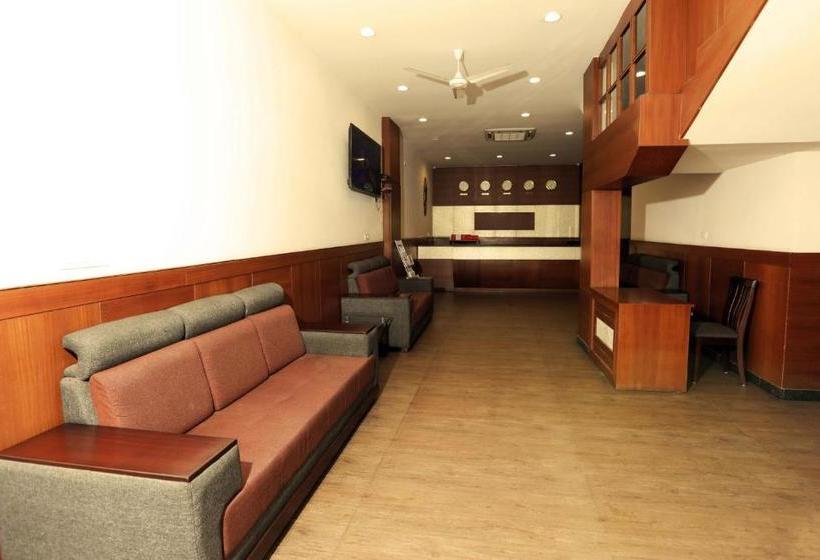 Traders Hotel   Kankanady, Mangalore