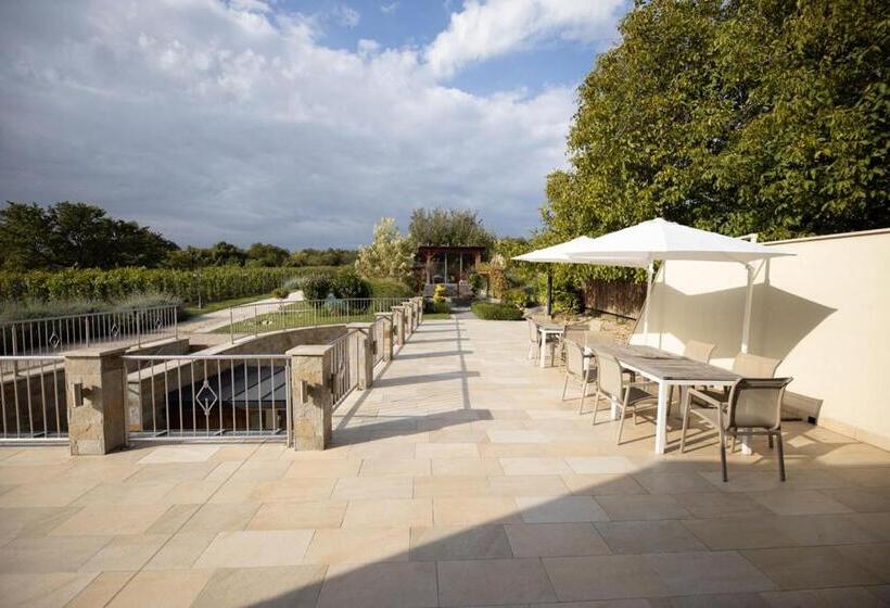 مبيت وإفطار Flamingó Panzió és Borház